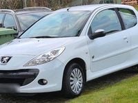 Gebraucht Peugeot 206+ 73 PS (53 kW) 2012 Weiß Kleinwagen