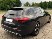 Gebraucht Mercedes GLB200 163 PS (119 kW) 2022 Schwarz SUV