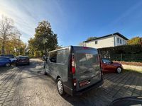 Gebraucht Renault Trafic Komfort 150 PS (110 kW) 2023 Grau Van / Kleinbus