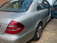 Gebraucht Mercedes E240 177 PS (130 kW) 2003 Silber Limousine