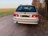 Gebraucht BMW 525 192 PS (141 kW) 2003 Grau Kombi