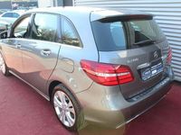 Gebraucht Mercedes B200 Business 156 PS (114 kW) 2016 Grau Kleinwagen