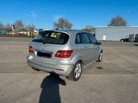 Gebraucht Mercedes B200 136 PS (100 kW) 2006 Silber Van / Kleinbus
