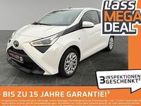 Gebraucht Toyota Aygo X-play 72 PS (52 kW) 2021 Weiß Kleinwagen