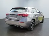 Gebraucht Mercedes A200 Progressive 163 PS (119 kW) 2025 Graulack mountaingrau (metallic) Limousine