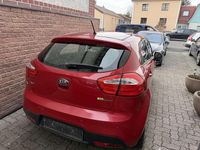 Gebraucht Kia Rio DREAM-TEAM Edition 86 PS (63 kW) 2012 Rot