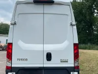 Gebraucht Iveco Daily 136 PS (100 kW) 2019 Weiß Van