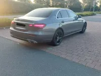 Usado Mercedes E200 Avantgarde 197 CV (144 kW) 2022 Gris Berlina