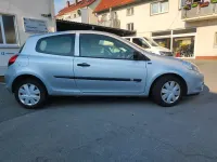 Gebraucht Renault Clio II 75 PS (55 kW) 2011 Silber Limousine