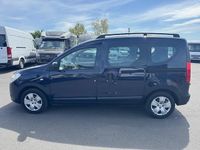 Używany Dacia Dokker 101 KM (74 kW) 2019 Niebieski Minivan