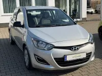 Gebraucht Hyundai i20 Edition 86 PS (63 kW) 2014 Silber Kleinwagen