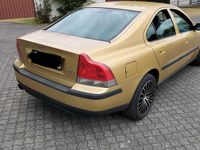 Gebraucht Volvo S60 Comfort 250 PS (183 kW) 2001 Gold Limousine