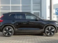 Second-hand Volvo EX40 Plus 185 kW (252 CP) 2025 Negru SUV