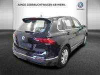 Gebraucht VW Tiguan Comfortline 150 PS (110 kW) 2016 Schwarz metallic SUV