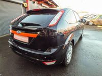 Gebraucht Ford Focus 100 PS (73 kW) 2008 Schwarz Limousine