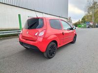 Second-hand Renault Twingo Expression 75 CP (55 kW) 2012 Roșu Hatchback