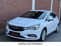 Gebraucht Opel Astra Dynamic 110 PS (80 kW) 2015 Weiß Limousine