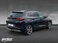 Gebraucht Opel Grandland X Elegance 131 PS (96 kW) 2023 Diamant schwarz/karbon schwarz SUV