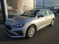 Neu Skoda Scala Essence 116 PS (85 kW) 2025 Brilliantsilber metallic Kleinwagen
