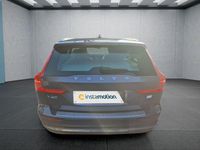 Gebraucht Volvo V60 455 PS (334 kW) 2022 Blau Kombi
