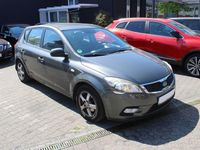 Second-hand Kia Ceed 105 CP (77 kW) 2011 Argintiu Hatchback