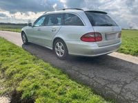 Gebraucht Mercedes E220 Avantgarde 170 PS (125 kW) 2008 Silber Kombi