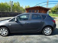 Gebraucht Opel Astra 101 PS (74 kW) 2013 Grau Limousine