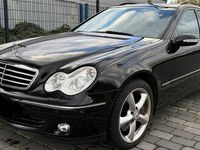 Gebraucht Mercedes C320 224 PS (164 kW) 2006 Schwarz Kombi
