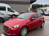 Gebraucht Mazda 2 Center-Line 105 PS (77 kW) 2016 Rot Limousine