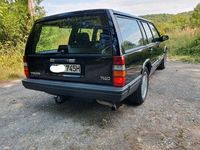 Second-hand Volvo 740 111 CP (81 kW) 1991 Negru Break