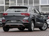 Gebraucht VW T-Roc Life 110 PS (80 kW) 2023 Grau SUV