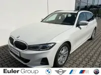 Gebraucht BMW 330 Sport Line 286 PS (210 kW) 2023 Weiss Kombi