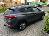 Gebraucht Hyundai Tucson Advantage 177 PS (130 kW) 2016 Grau SUV