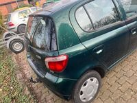 gebraucht Toyota Yaris 1.0 linea sol