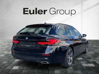 Gebraucht BMW 520 190 PS (139 kW) 2022 Saphirschwarz Kombi