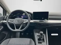 Gebraucht VW Golf VIII Life 116 PS (85 kW) 2025 Mondsteingrau Limousine