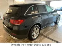 Gebraucht Mercedes GLC300e 320 PS (235 kW) 2021 Schwarz/baltic black SUV