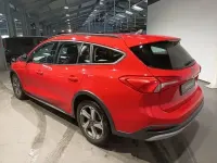 Begagnad Ford Focus 182 HK (133 kW) 2022 Röd Sedan