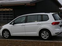 Gebraucht VW Touran Comfortline 122 PS (89 kW) 2022 Weiß Van / Kleinbus