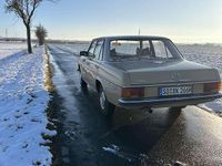 Gebraucht Mercedes W114 95 PS (69 kW) 1974 Beige Limousine