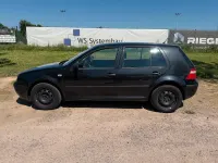 Gebraucht VW Golf IV 75 PS (55 kW) 2003 Schwarz Kleinwagen