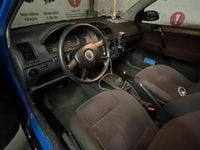 Second-hand VW Polo 75 CP (55 kW) 2005 Albastru Hatchback