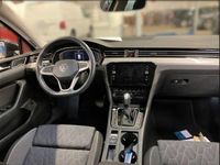 Gebraucht VW Passat Business 200 PS (147 kW) 2023 Grau Kombi