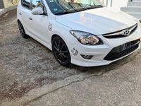 Gebraucht Hyundai i30 Classic 109 PS (80 kW) 2011 Weiß Kleinwagen