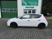 Gebraucht Hyundai i30 109 PS (80 kW) 2010 Weiß Kleinwagen