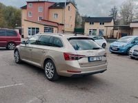 Usata Skoda Superb Ambition 150 CV (110 kW) 2022 Oro Station wagon