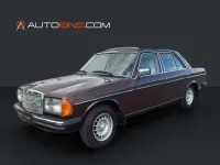 Gebraucht Mercedes 230 136 PS (100 kW) 1983 Braun Limousine