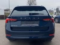 Gebraucht Skoda Octavia Clever 116 PS (85 kW) 2022 Blau Kombi