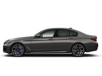 Gebraucht BMW M550 Shadowline 530 PS (389 kW) 2022 Sophistograu brillanteffekt metalli Limousine
