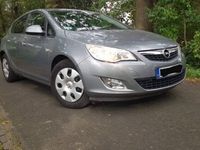 Gebraucht Opel Astra Design Edition 165 PS (121 kW) 2011 Grau metallic Kombi